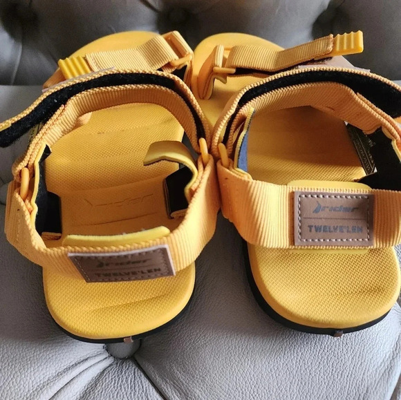 Rider Sandals Velcro Comfort Footbed Bright Yellow Womens size 8.5 - Picture 2 of 4